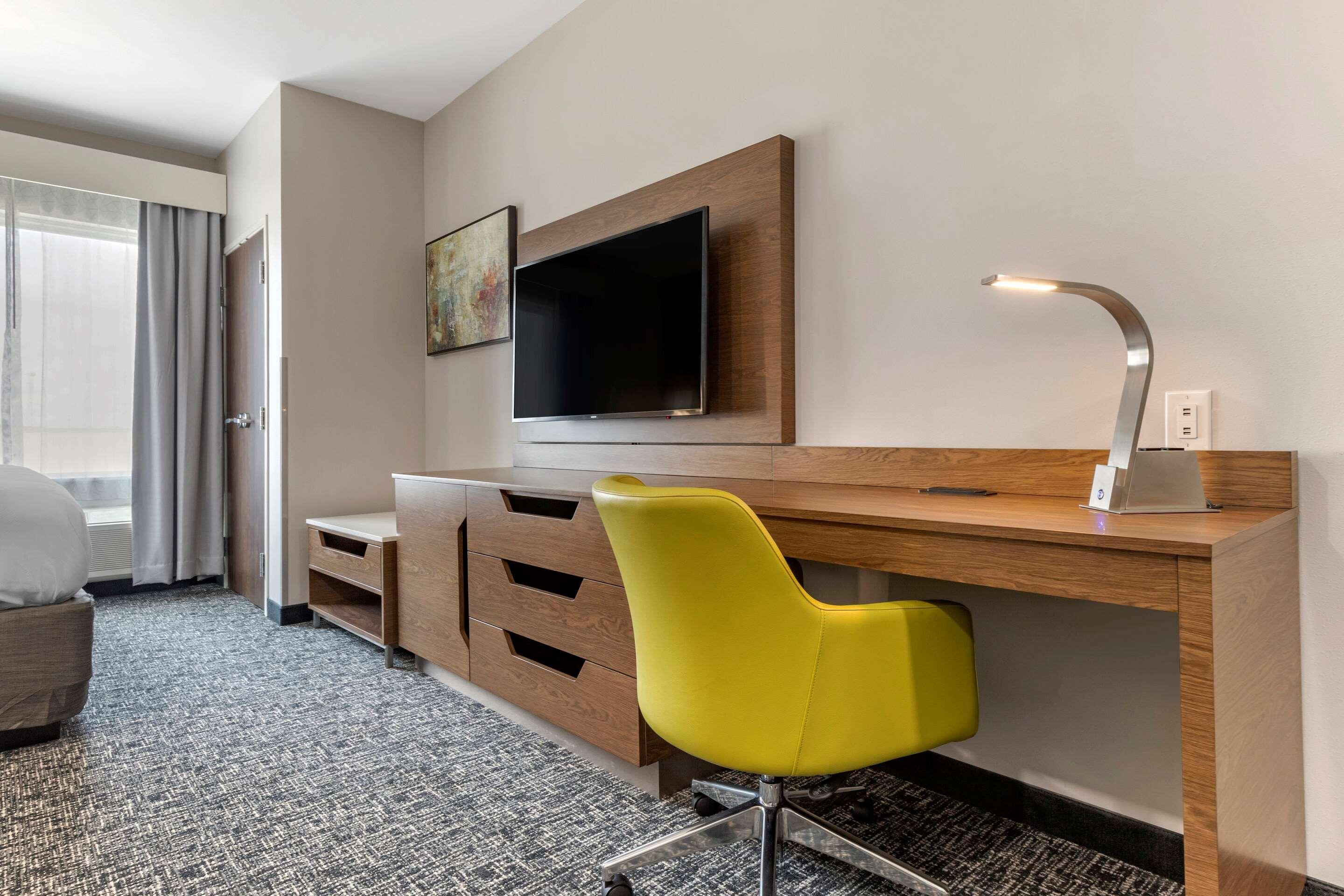 Comfort Suites Greenville Airport Eksteriør bilde