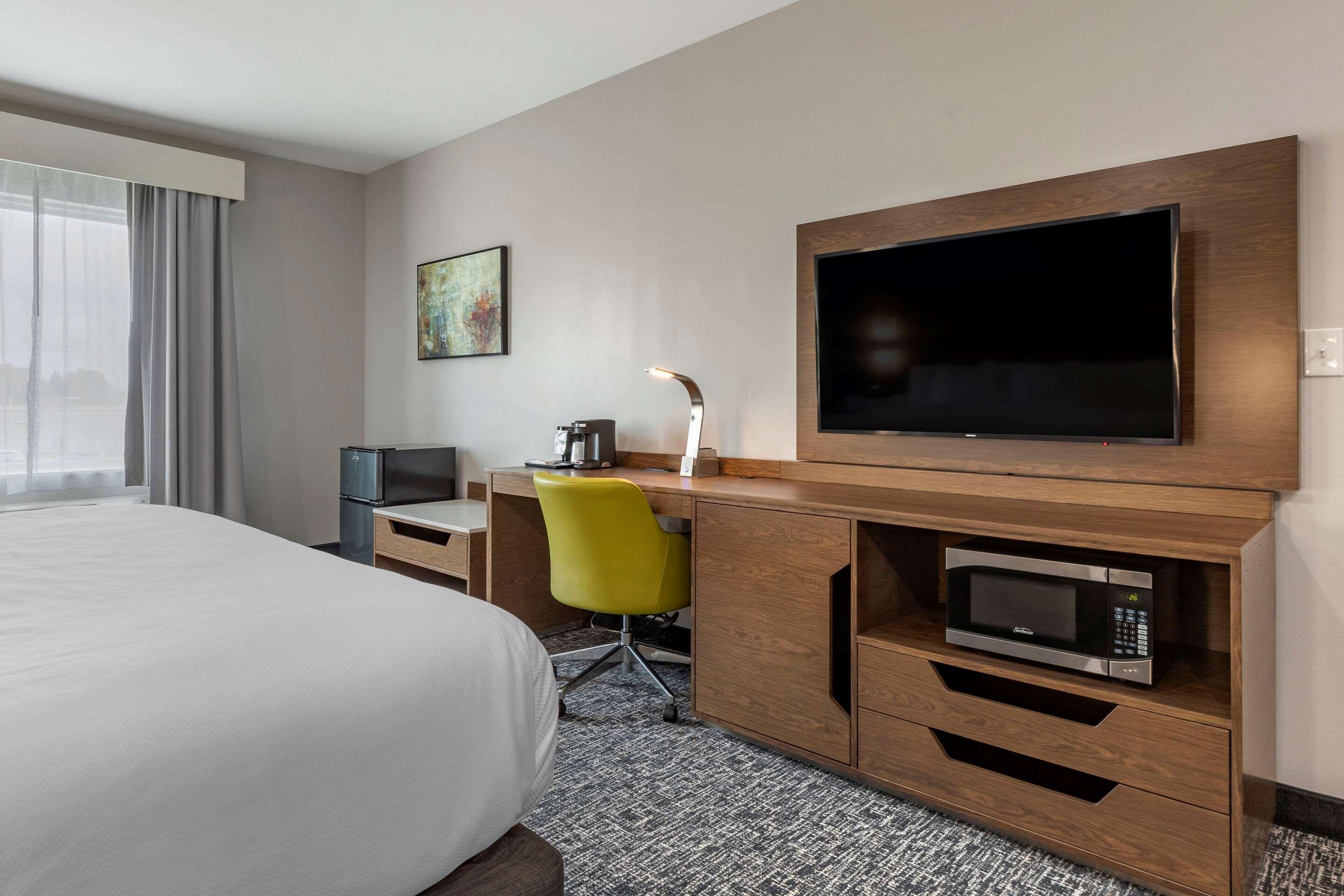 Comfort Suites Greenville Airport Eksteriør bilde